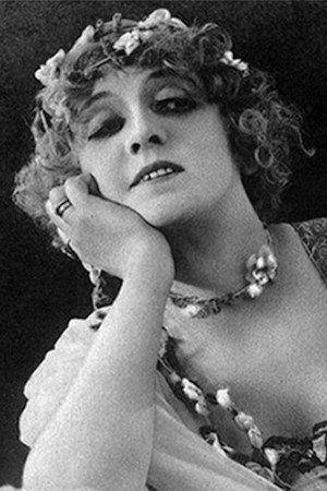 Emma Bauer in The Pearl Necklace