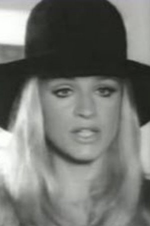 Mema Stathopoulou in A poor Onassis