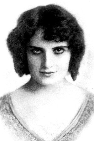 Edna Maison in The Dumb Girl of Portici