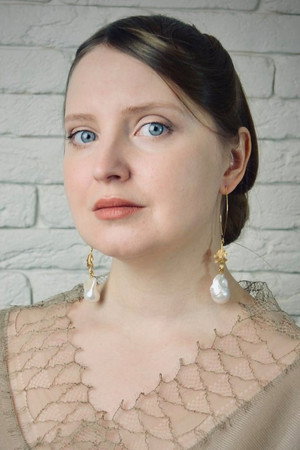 Alina Chornodub in Anna