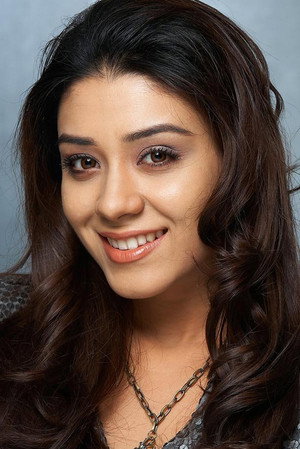 Anchal Singh in Dhayam