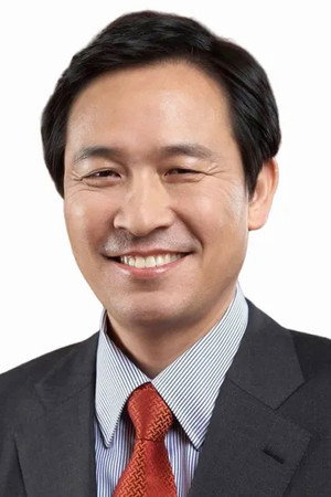Woo Sang-ho in The Combat Kings