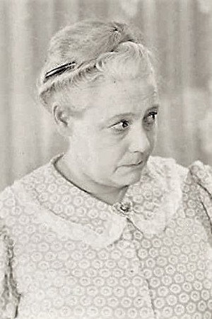 Lillian Langdon in Intolerance: Love's Struggle Throughout the Ages