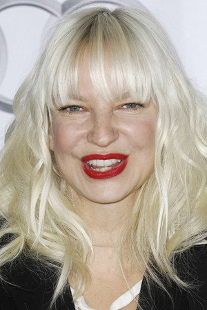 Sia in Dominion