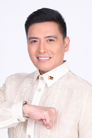 Alfred Vargas in When I Met U