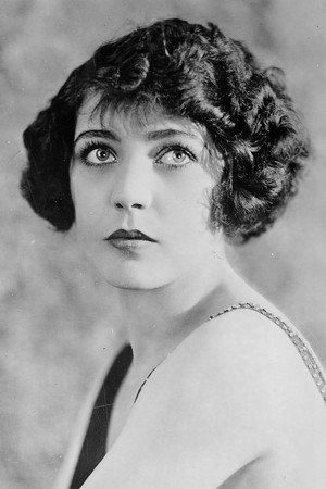 Renée Adorée in Twenty Years After