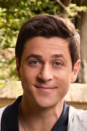 David Henrie in Reagan