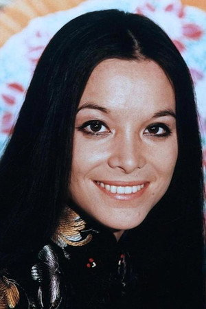 Li Paelz in The Girl From Hong Kong