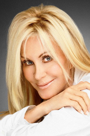 Joan Van Ark in Frogs