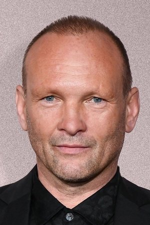 Andrew Howard in Limitless