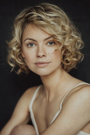 Barbara Prakopenka in Skin Creepers