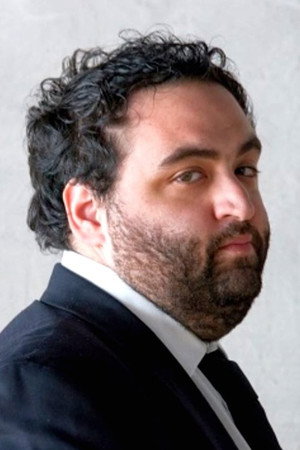 Nicola Nocella in Easy