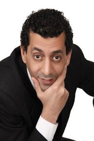 Ayman Ismail in إعقل يا دكتور