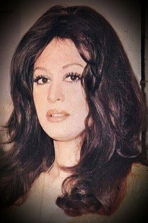 Nahed Yousri in Moghamret Shabab