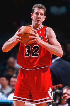 Will Perdue in Untouchabulls - The Chicago Bulls' Second Championship Season
