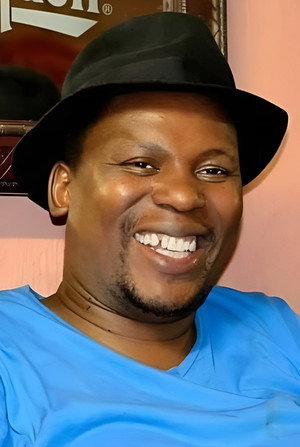 Mncedisi Shabangu in Catch a Fire