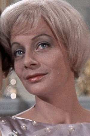 Birgitte Federspiel in Little Big Sister