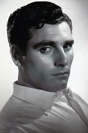 Aldo Monti in Santo and Blue Demon vs. Dracula and the Wolf Man