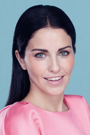 Aslı Tandoğan in For Love and Honor