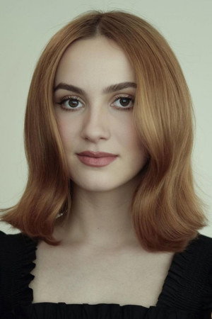 Maude Apatow in Assassination Nation