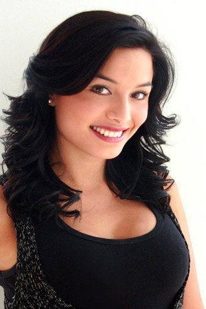 Natalia Salas in Una Comedia Macabra