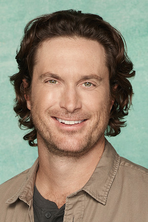 Oliver Hudson in The Smokers