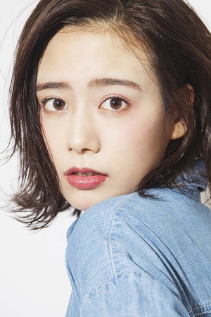 Shiori Yoshida in Chiwawa-chan