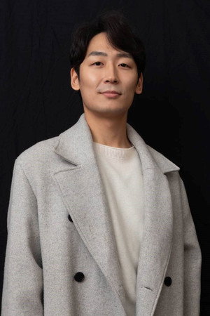 Lee Min Kuk in 72