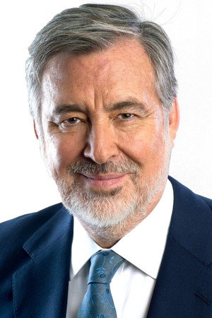 Alejandro Guillier in Raza Brava