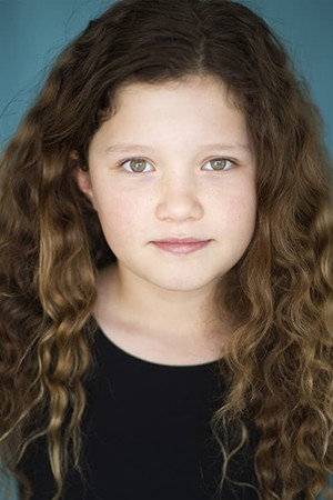 Julia Savage in The Familiars