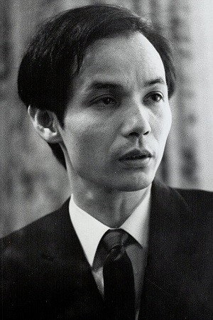 Toru Takemitsu in Dream Window: Reflections on the Japanese Garden