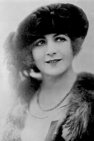 Suzanne Bianchetti in Loves of Casanova