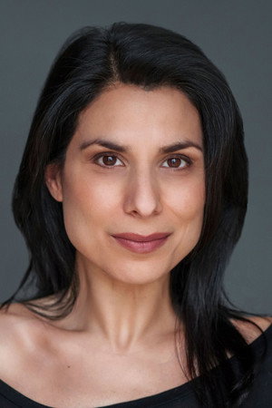 Laara Sadiq in Willard