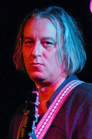 Peter Buck in R.E.M.: Rough Cut