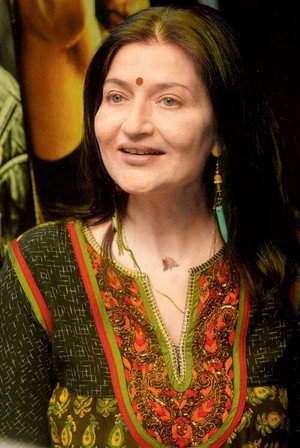 Sarika in Akalmand