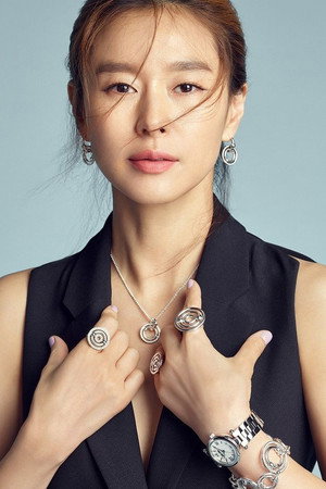 Ye Ji-won in The Anarchists