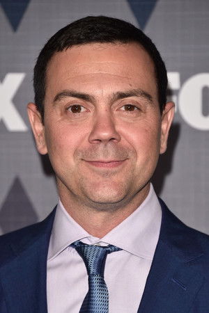 Joe Lo Truglio in Wanderlust