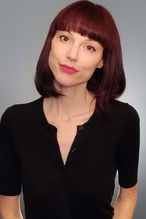 Sarah Scheffer in Pigs