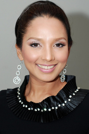 Vanida Imran in Setem