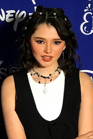 Farah Justiniani in Familia a la deriva