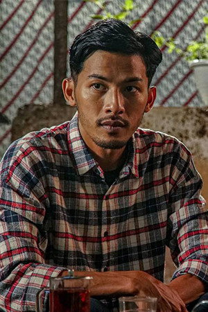 Aksara Dena in The Damnation