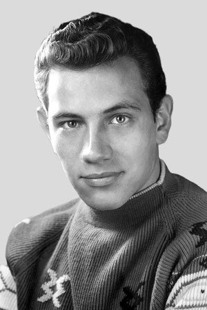 Alfonso Mejía in The Young and the Damned