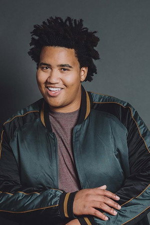 Lou Wilson in Dimension 20 Live: Battle at the Bowl
