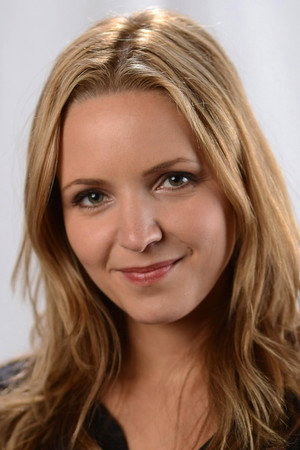 Jordana Spiro in To the Stars