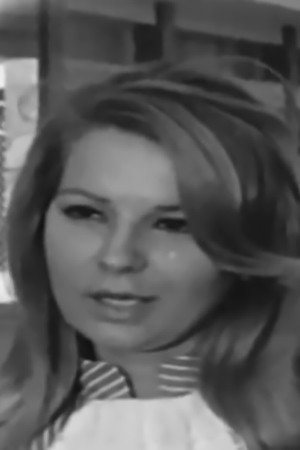 Liza Alexiou in A Nanny and a Maid, Everyone