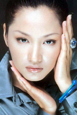 Qu Ying in The Twins Effect II