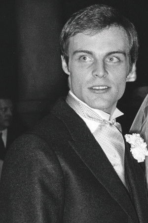 Mike Marshall in Hello-Goodbye
