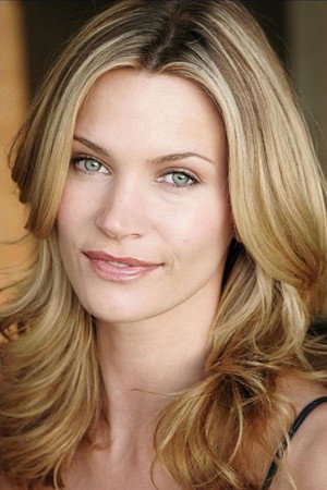 Natasha Henstridge in The Whole Nine Yards