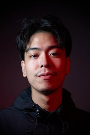 Sadanont Durongkhaweroj in Dew
