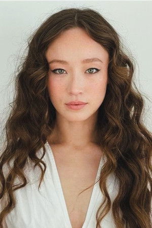Havana Rose Liu in Peaches